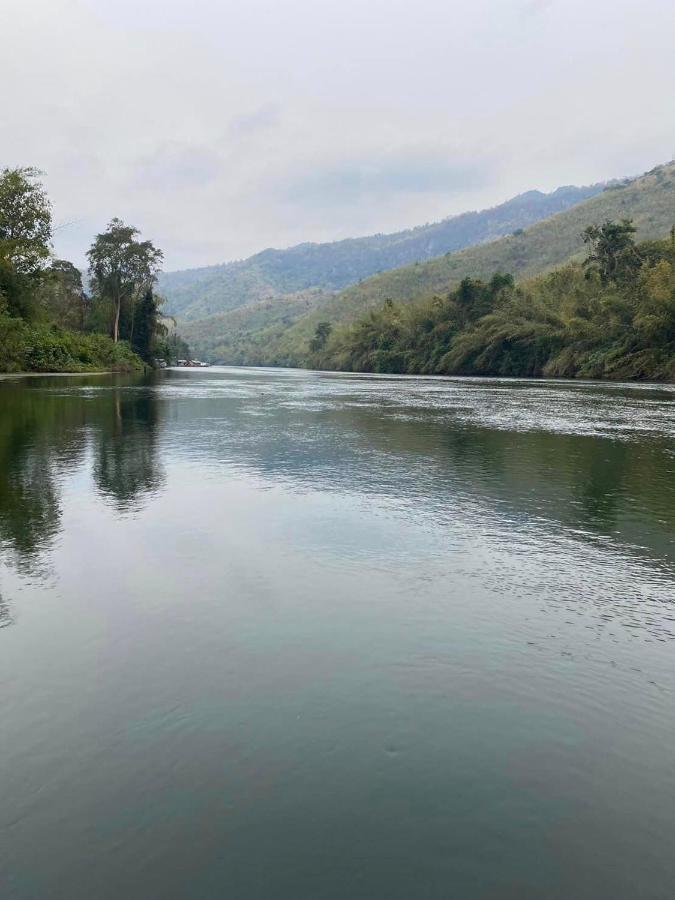 แพจิตรธาดาธารน้ำ Hotel Tha Kradan Eksteriør billede