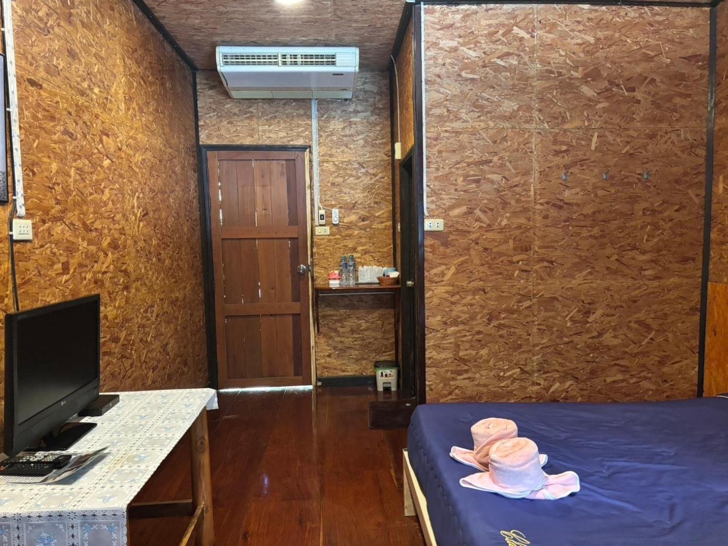 แพจิตรธาดาธารน้ำ Hotel Tha Kradan Eksteriør billede